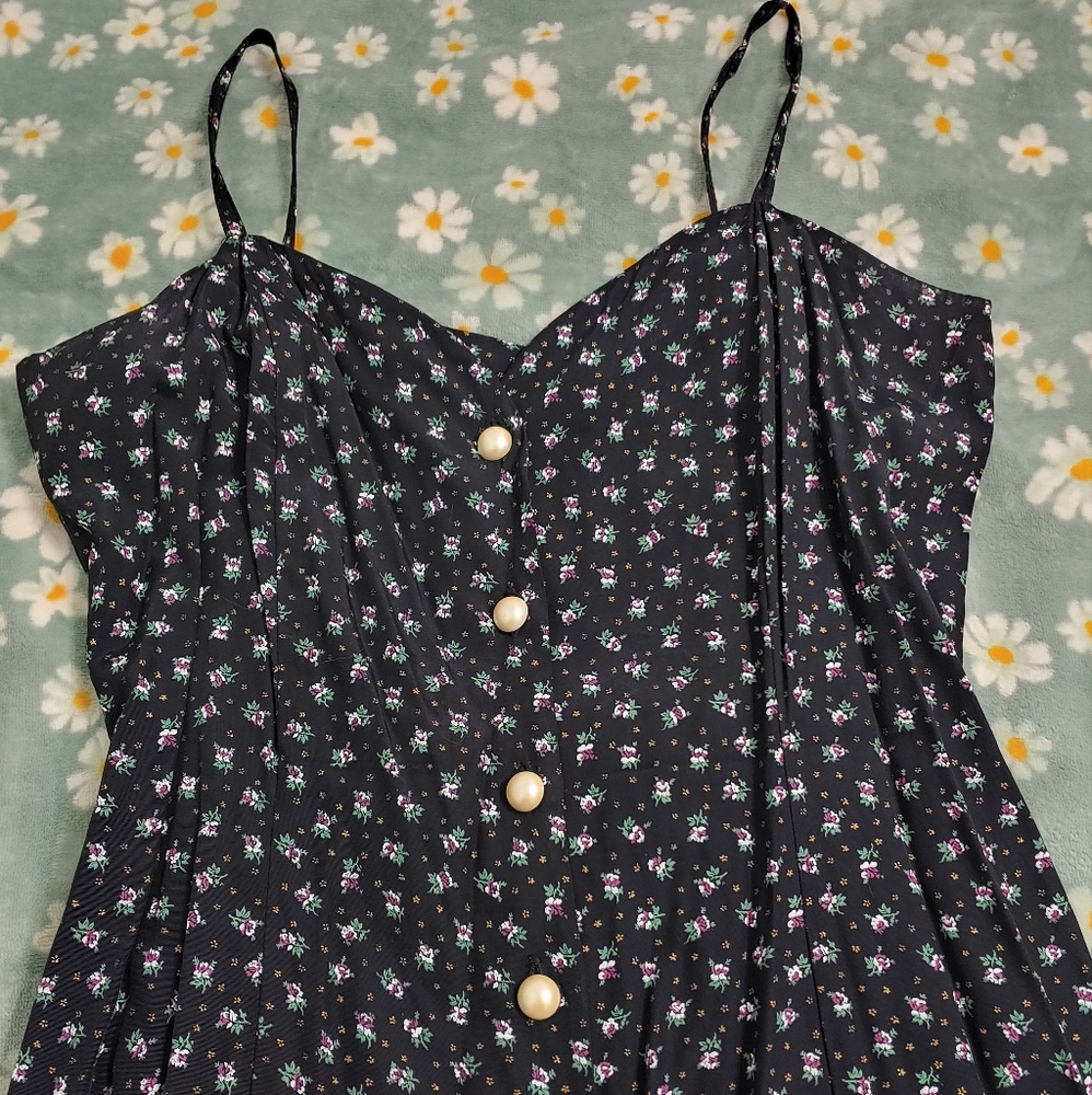 Joules Black and White Sleeveless Pleated Blouse